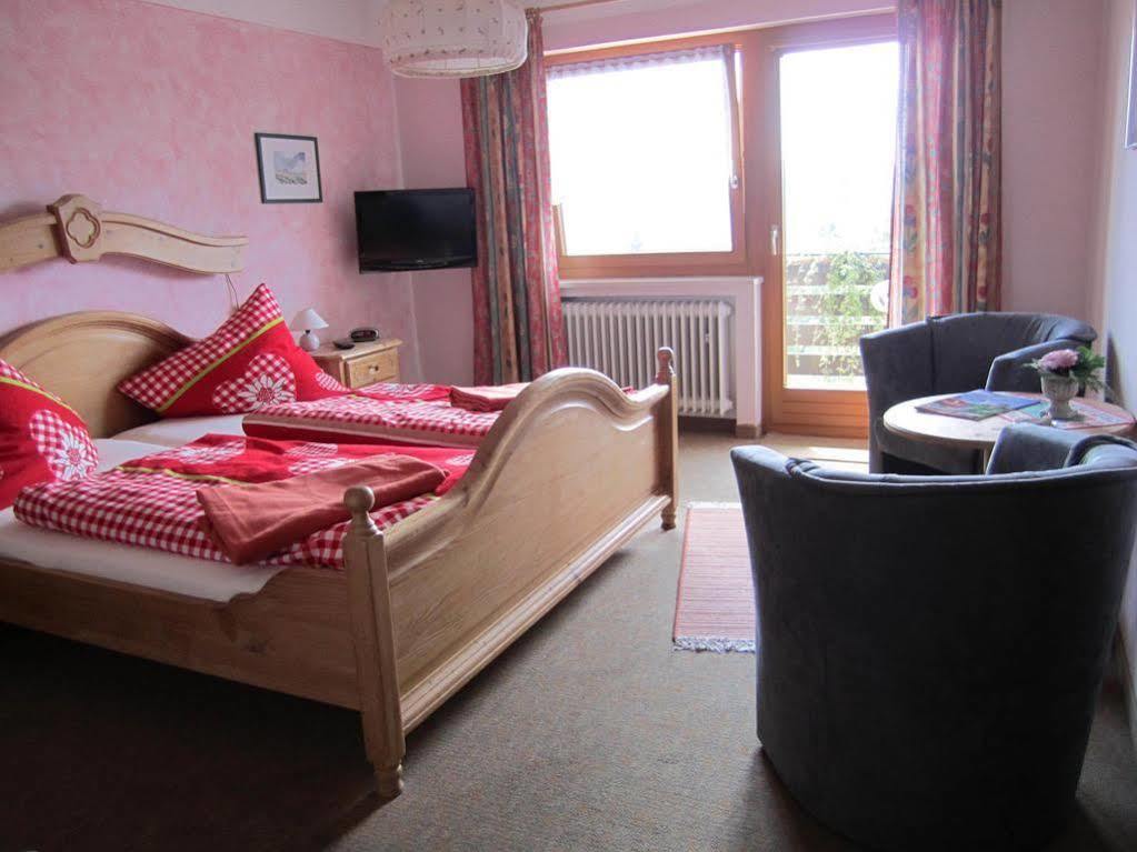 Pension Klein Und Ferienwohnungen (Adults Only) โบเดนไมส์ ภายนอก รูปภาพ