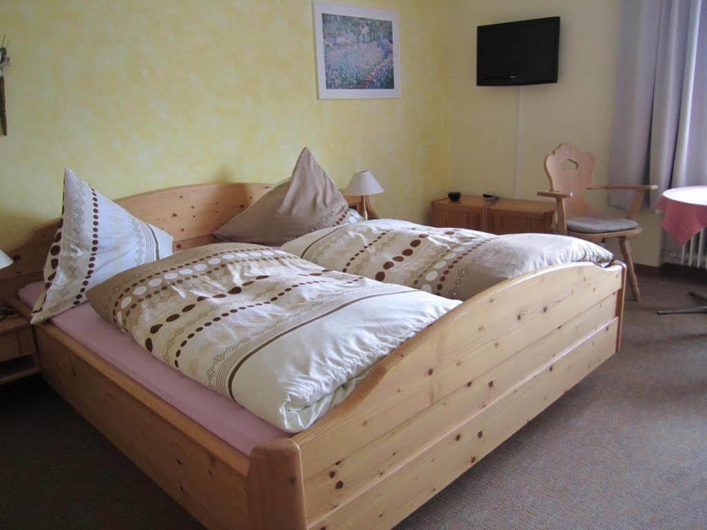Pension Klein Und Ferienwohnungen (Adults Only) โบเดนไมส์ ภายนอก รูปภาพ